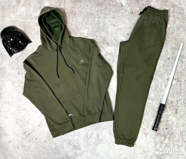 Спортивные костюмы Adidas
