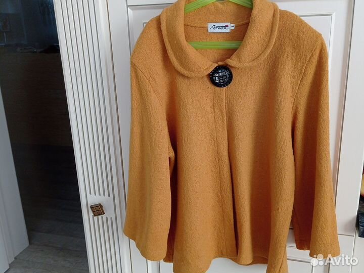Накидка женская шерстяная, 46-48 размер