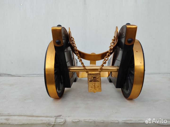 Подставка под шампанское