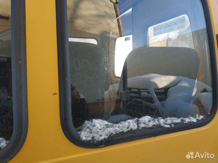 Газель стекла