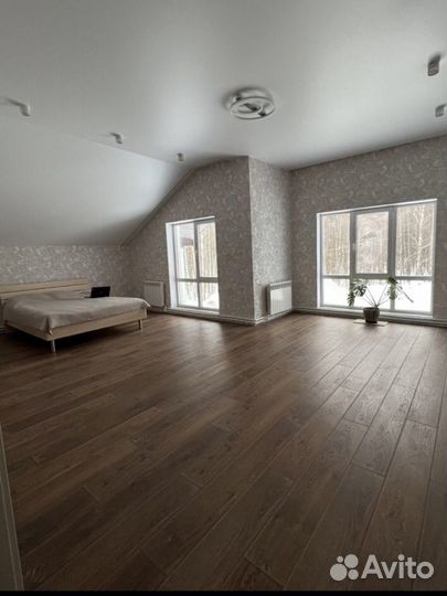 Укладка ламината, монтаж плинтуса