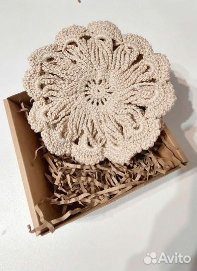 Набор ажурных салфеток, бежевый