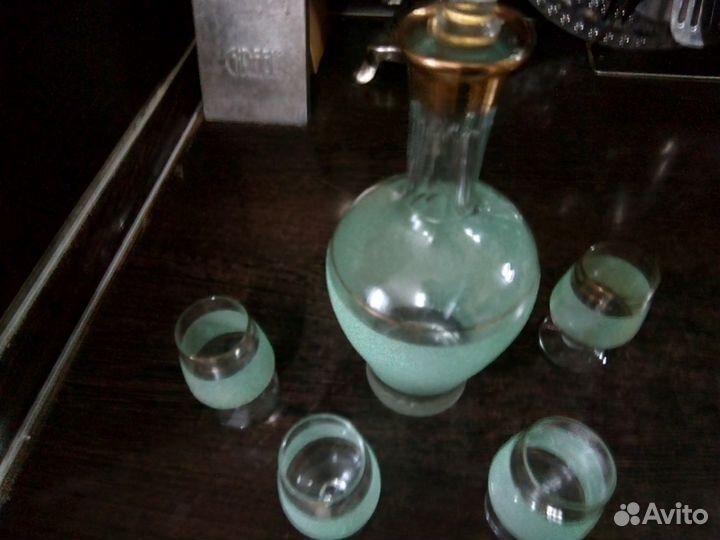 Графин СССР с четырьмя рюмочками