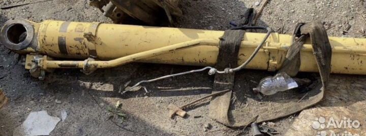 Гидроцилиндр рукояти pc 300-7 komatsu