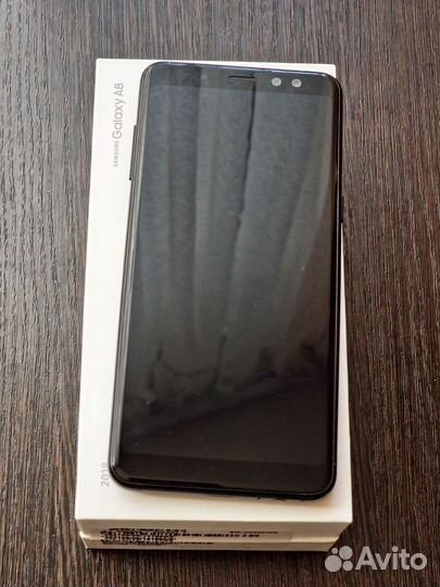 Samsung Galaxy A8 (2018), 4/32 ГБ