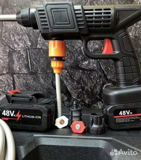 Аккумуляторная мойка высокого давления