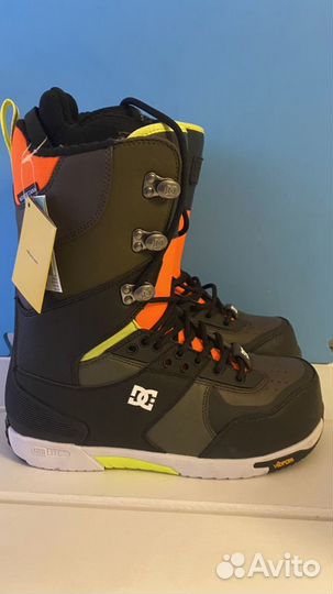 Сноубордические ботинки DC The laced boot