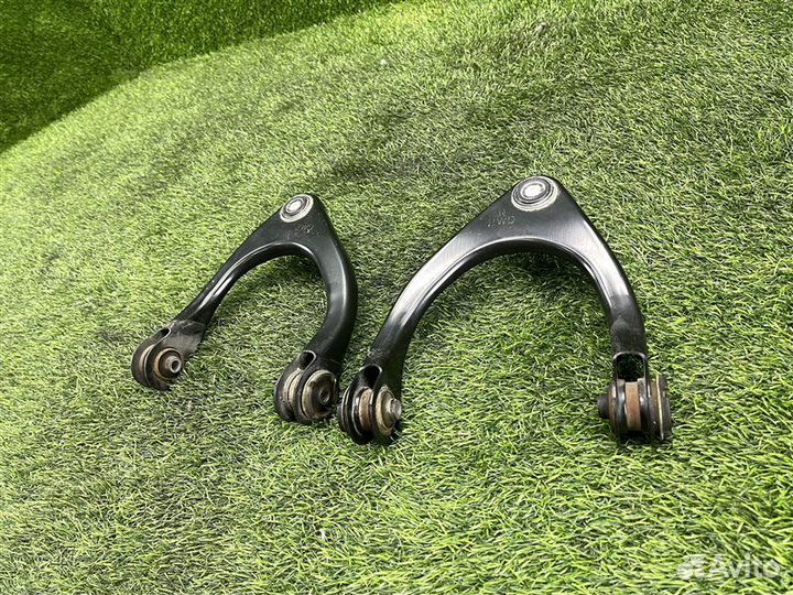 Рычаг передний Toyota Crown GWS204 2grfse 2009