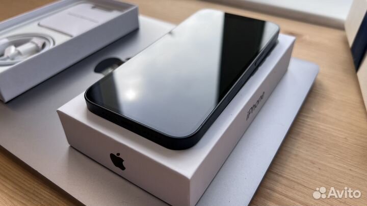 iPhone 13, 256 ГБ