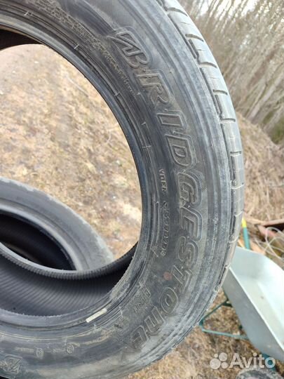 Bridgestone Dueler H/T 843 215/60 R17