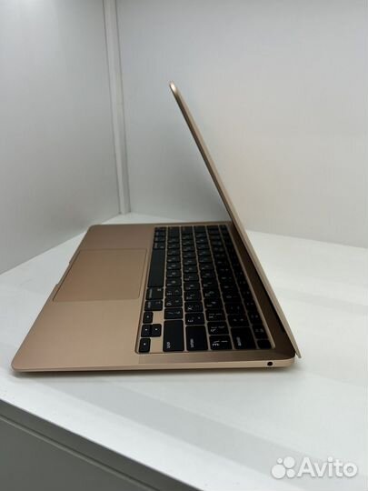 Отличный MacBook Air 13 2020 m1/8/512/120цик голд