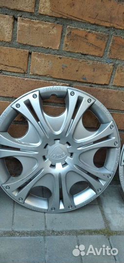 Колпаки R15 универсальные