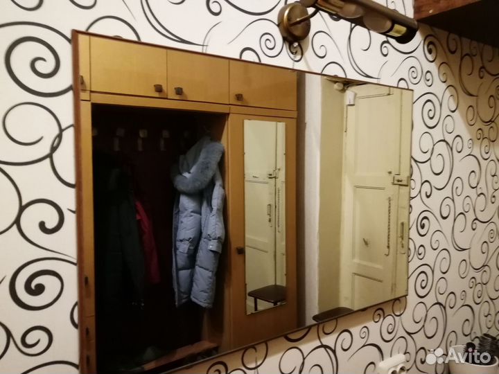 Обратите внимание на стиль и дизайн предмета интерьера