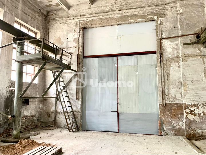 Призводственно-складская база в черте города