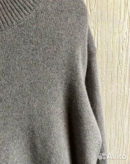 Свитер Present simple