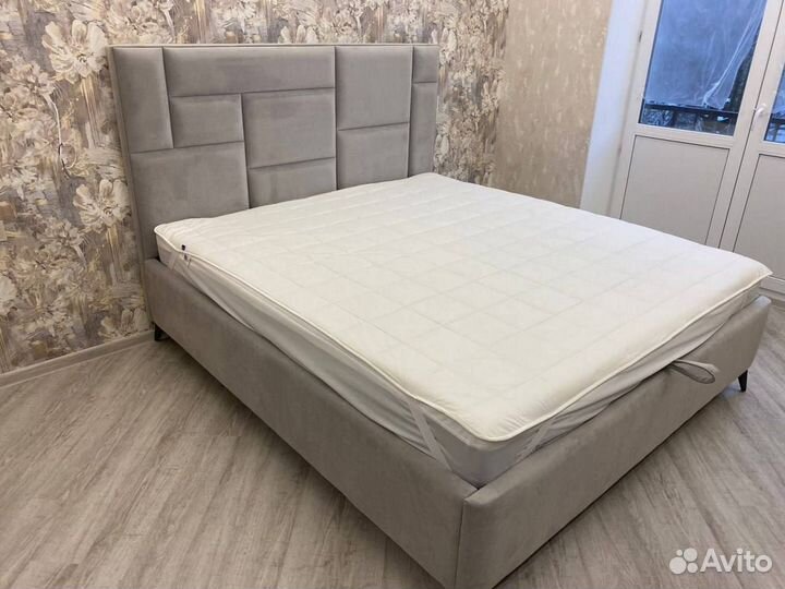 Кровать двухспальная