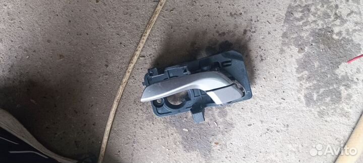 Ручка задняя левая solaris 2 внутренняя