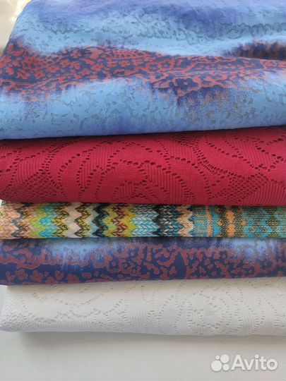 Ткани много