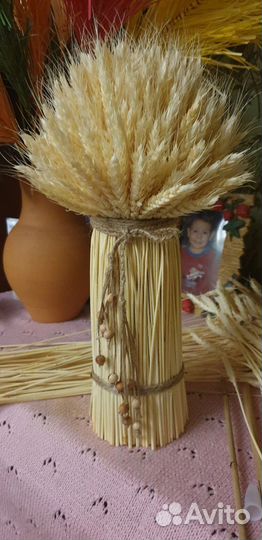 Снопики из отбеленной пшеницы, с лавандой