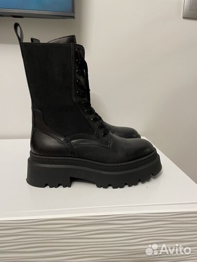 Ботинки женские Ekonika 39