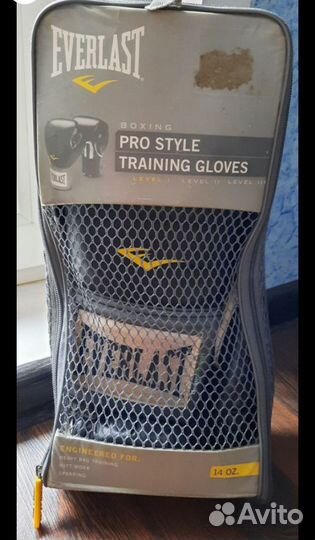 Боксерские перчатки Everlast 14 oz