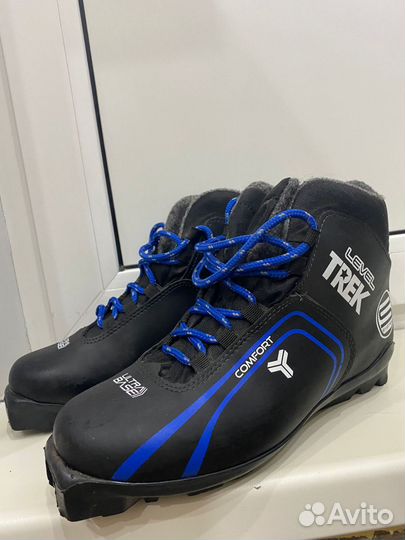 Лыжные ботинки 43 размер sns