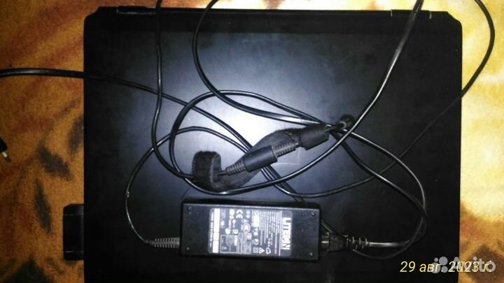 Ноутбук toshiba