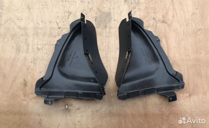 Передний бампер BMW F10 (дорестайл, в сборе)