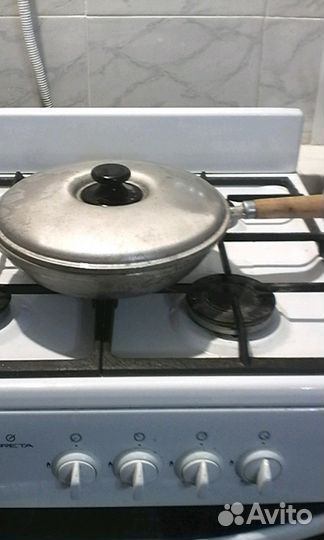 Сковорода с крышкой времен СССР