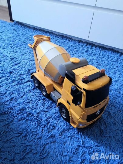 Игрушка грузовик
