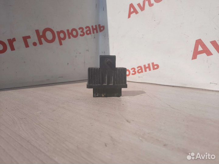 Реле топливного насоса Citroen C4