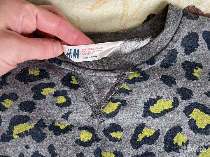 Кепка HM, джемпер HM, шорты в подарок