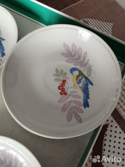Блюдца белые с птичкой и рябиной СССР