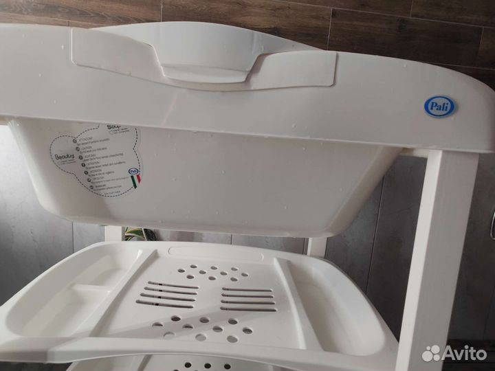 Детская ванночка с пеленальным столиком