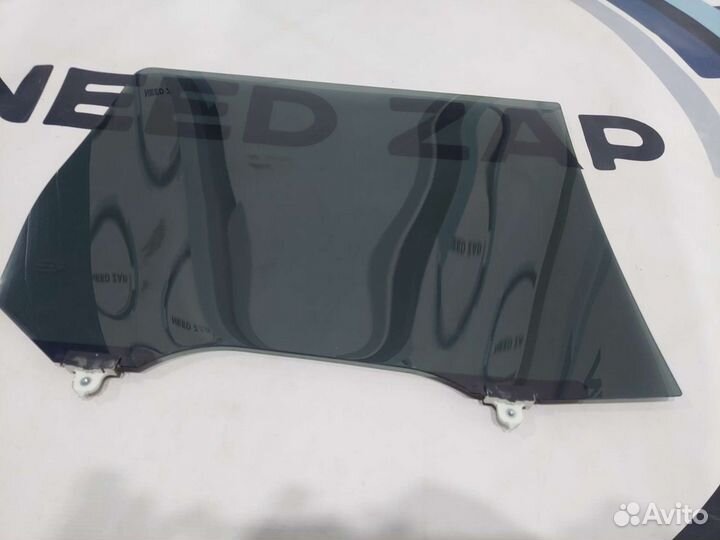 Стекло заднее левое Mitsubishi Outlander