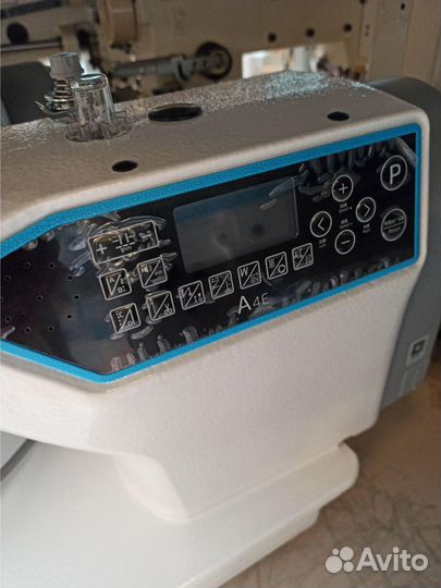 Одноигольная швейная машина jack JK-A4B комплект