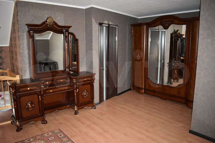 Дом 200 м² на участке 11 сот.