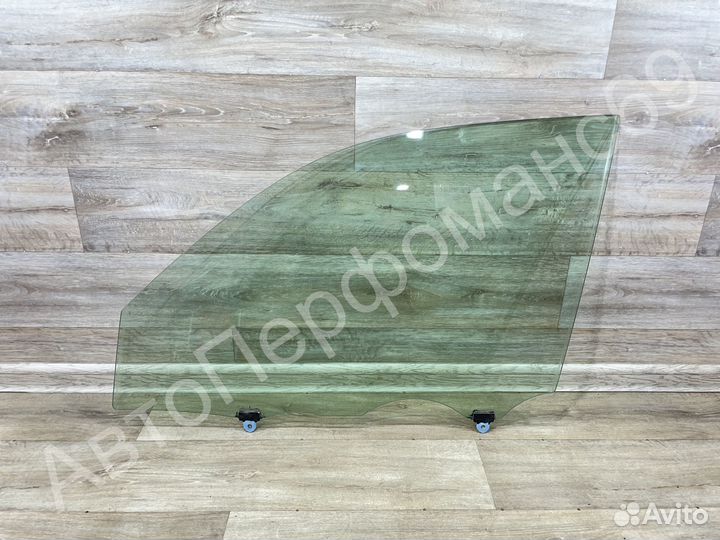 Стекло переднее левое Land Cruiser Prado 120