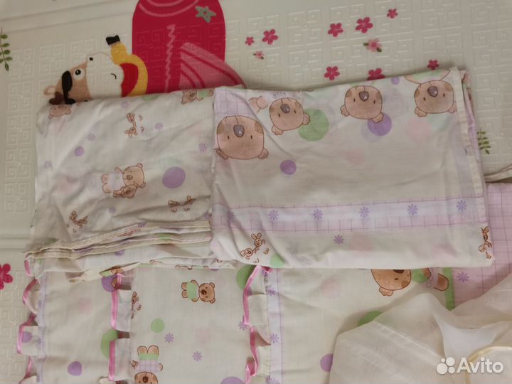 Бортики в кроватку, балдахин и постельное белье