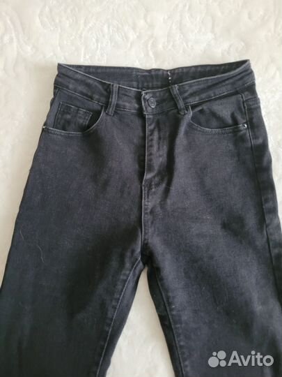 Джинсы клеш