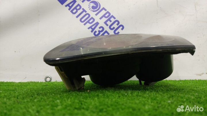 Фонарь задний правый Mazda 6 Gg седан 2.3 2003