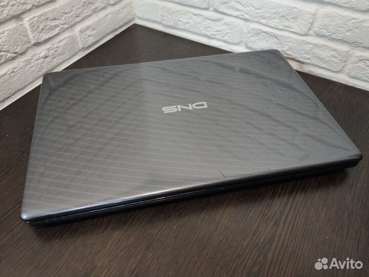 Ноутбук DNS w670srq 17.3 Full HD Nvidia GT 750