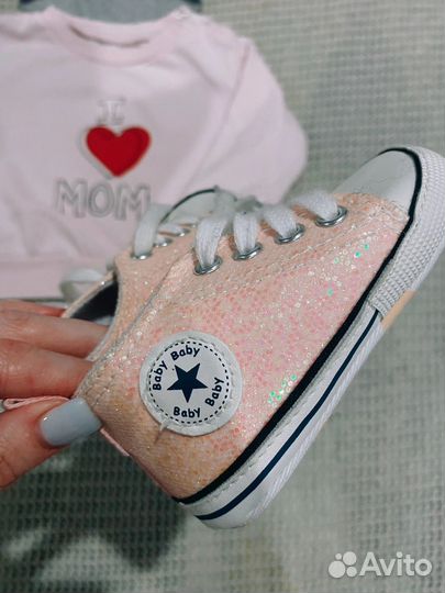 Продам платья, джинсы, кофты на девочку 74