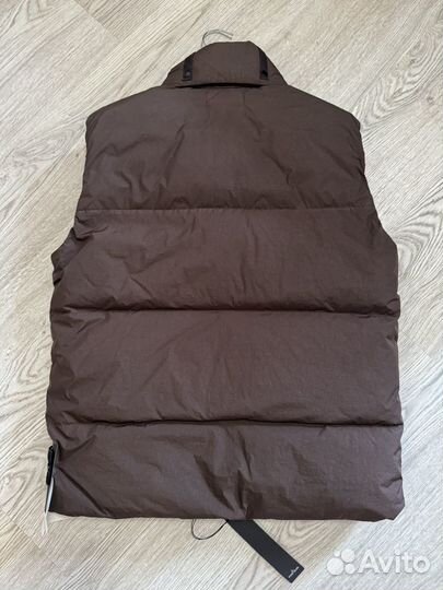 Жилетка stone island M