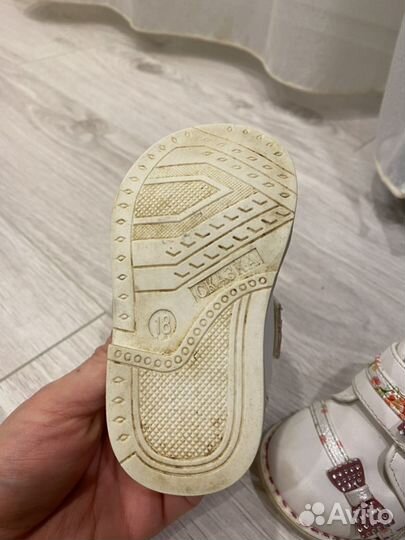 Ботинки для девочки 18