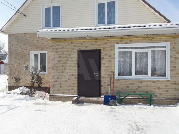 Дом 185 м² на участке 8,3 сот.