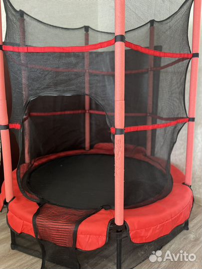 Детский батут с сеткой