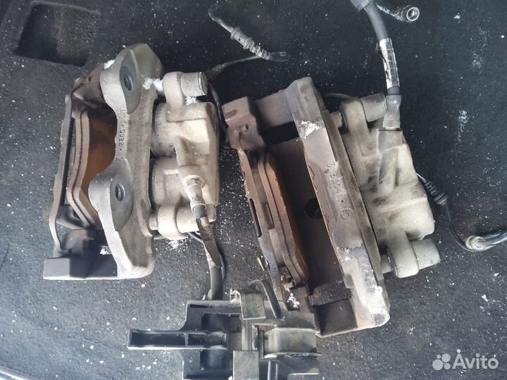 Суппорт передний mercedes 164 3.5 бензин