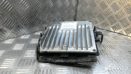 Блок управления двс renault megane 2 (96H04PC01)