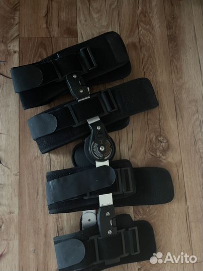 Коленный ортез с регулируемым шарниром